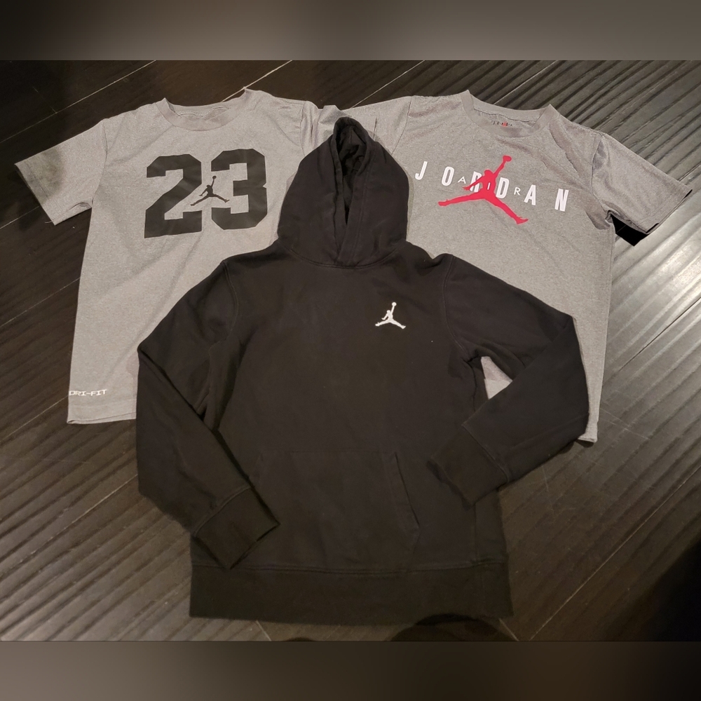 Jordan Black Hoodie and Gray T-Shirts Set